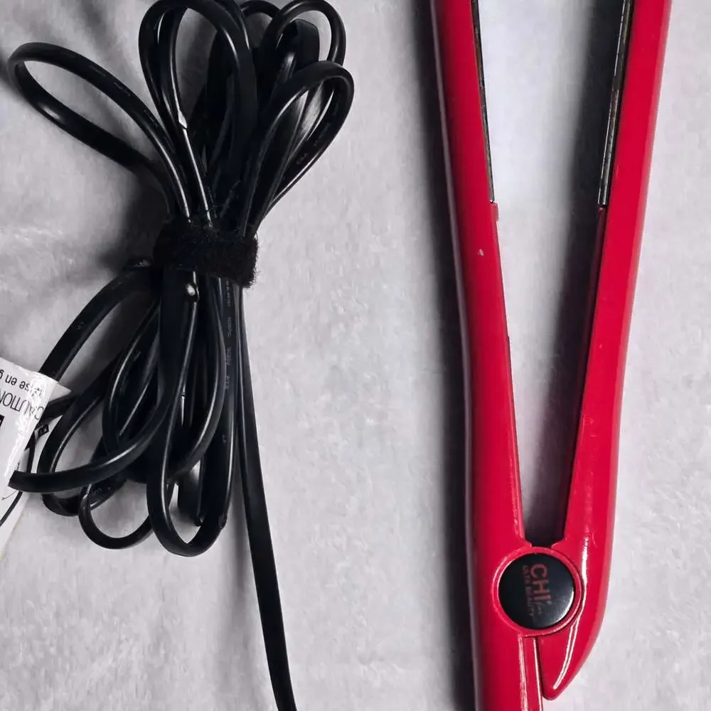 CHI for Ulta Beauty Digital Ceramic Hairstyling Flat Iron, Red